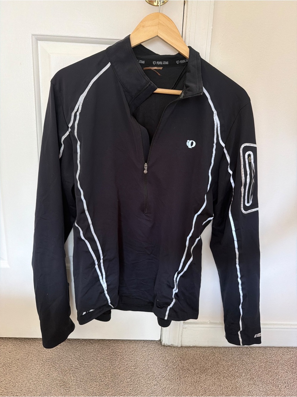 Pearl Izumi Black Cycling Jacket with White Reflective Accents
